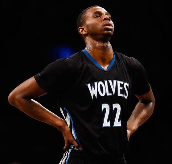 每体：阿劳霍获准暂离巴萨，赴以色列特拉维夫调整身心状态（每体：巴萨准许阿劳霍短期离队，赴以色列特拉维夫进行身心调整）