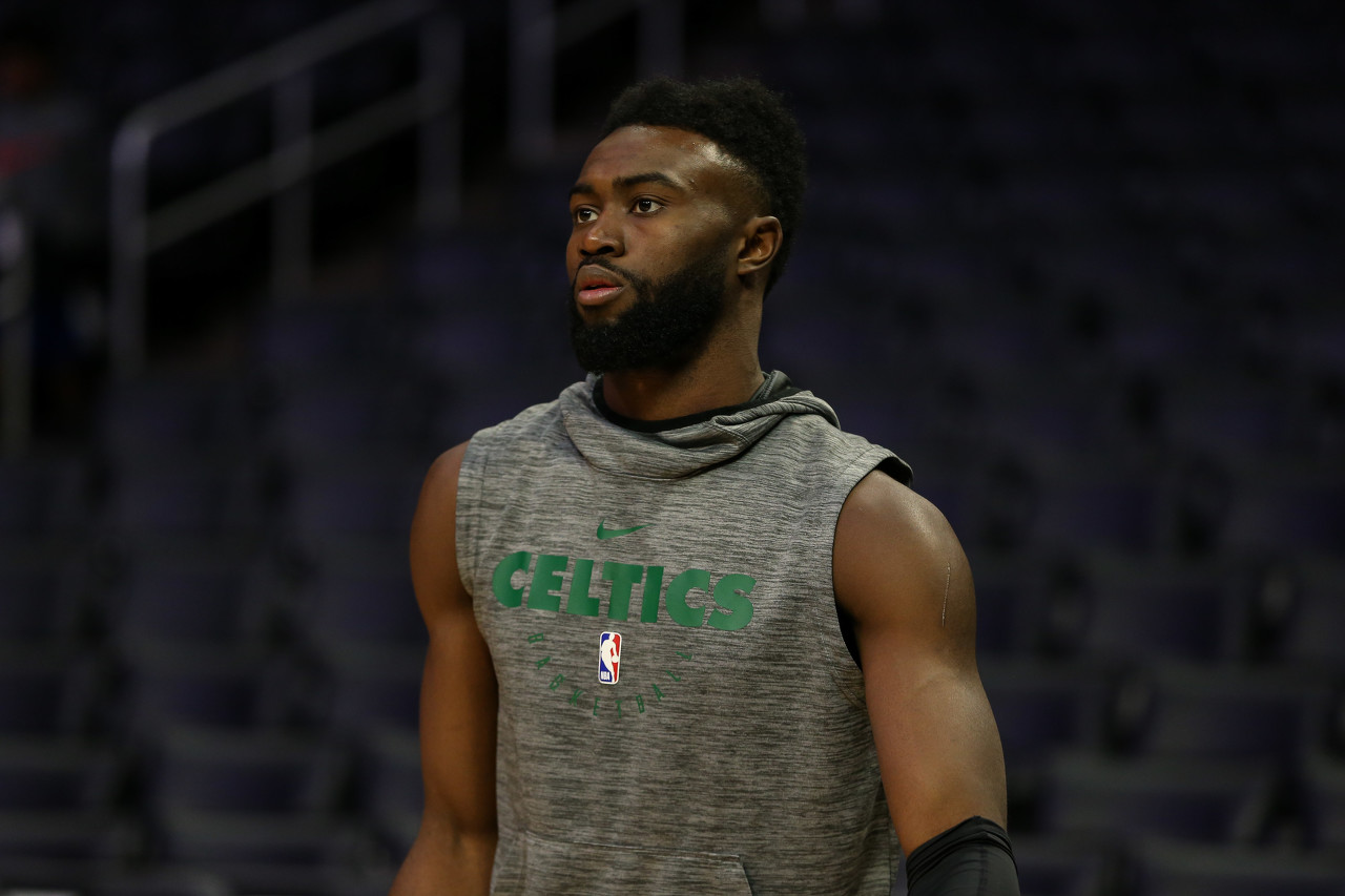 中超：武汉三镇2-0战胜上海申花（中超战报：武汉三镇2比0力克上海申花）