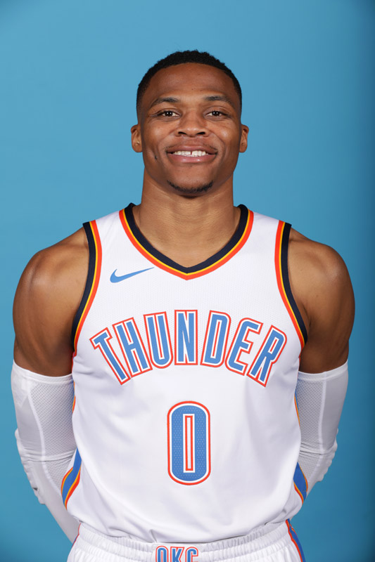 看似稳局却暗藏危机（表面平静却危机四伏）