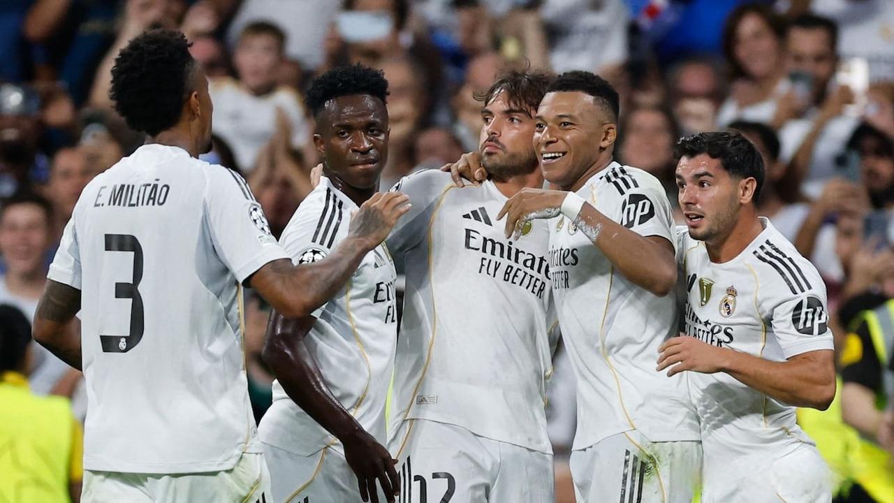 给我整的以为罗哥骗点球了一样，原来只是罚点球。。。（还以为罗哥在造点，结果只是主罚点球）