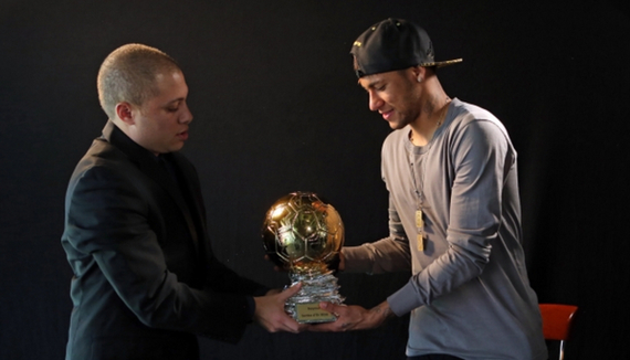 官方：意大利裁判马里亚尼将执法欧冠巴黎vs拜仁（官宣：意大利裁判马里亚尼将主哨欧冠巴黎对阵拜仁）