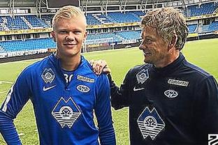 半场战报：汉堡0-1云达不莱梅，斯特奇破门