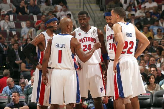 久保建英：堂安律的进球非常漂亮，这种处理方式正是他擅长的（久保建英称赞堂安律：这记进球精彩绝伦，正是他的拿手好戏）