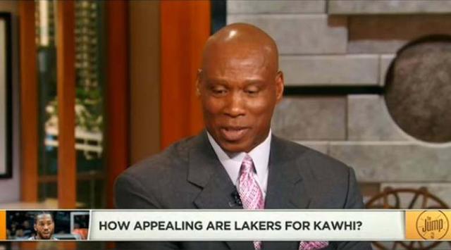 💡早报：利物浦曼城双双折戟，巴萨拜仁收获大胜（晨报：利物浦曼城同遭失利，巴萨拜仁大胜告捷）