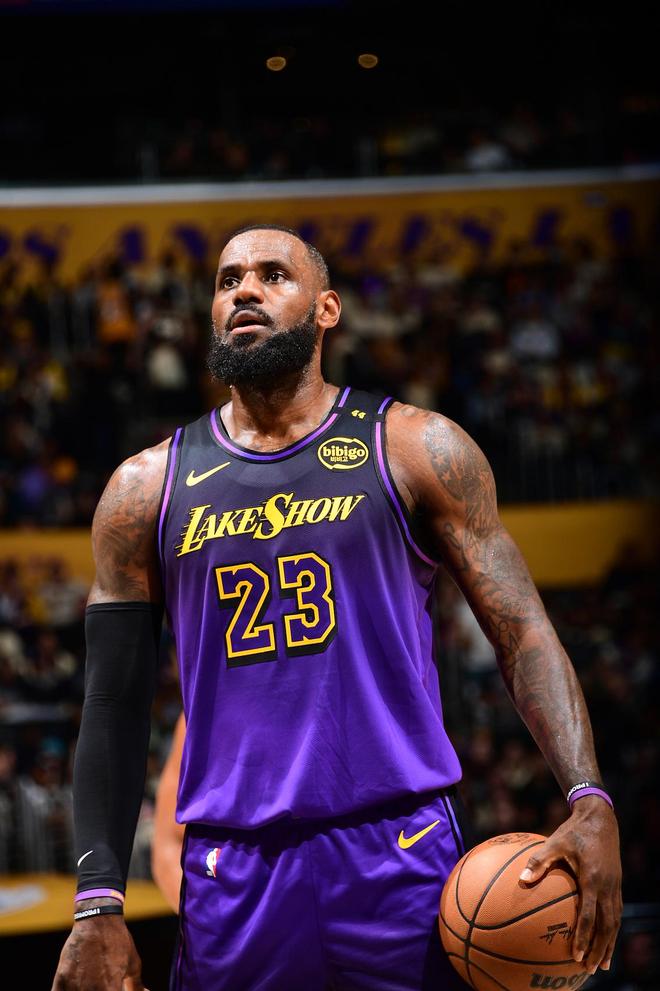 久违了，贝尔纳代斯基时隔6年再次在欧战中取得进球（贝尔纳代斯基阔别六年再度在欧战破门）