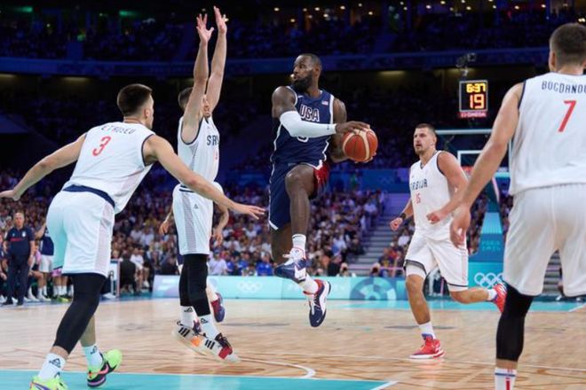 2025年中超最佳裁判：金哨李海新，银哨唐顺齐，铜哨傅明（2025中超裁判评选结果：李海新夺金哨，唐顺齐获银哨，傅明摘铜哨）