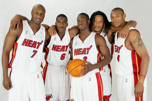 阿尔科亚诺的士气与“帮助”：巴萨二队的艰难一战（士气与“援手”齐发：阿尔科亚诺让巴萨B队陷入苦战）