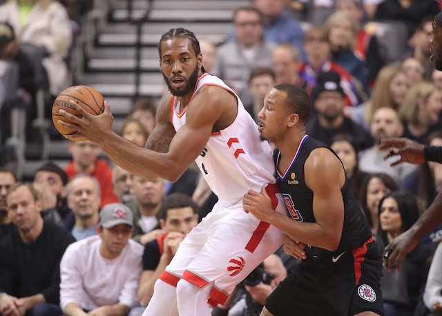 上海女排全锦赛夺冠 山东女排遗憾失利（上海女排捧得全锦赛冠军 山东女排抱憾落败）