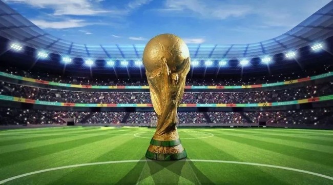 广东籍球员廖锦涛、吕焯毅参与英博队内的大连话挑战，前者胜（英博队内大连话挑战：广东籍廖锦涛胜出，吕焯毅参赛）