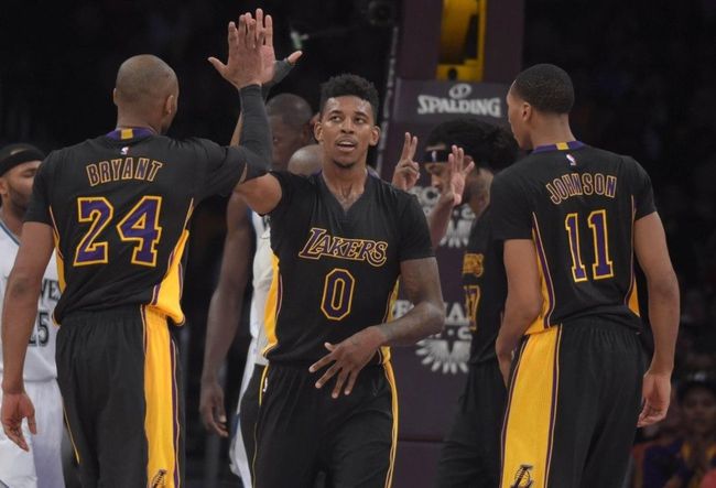 攻击方式似曾相识，皇社球迷骂屡次出格的苏契奇有唐氏综合征（攻击方式再现，皇社球迷对屡次出格的苏契奇发表歧视言论）