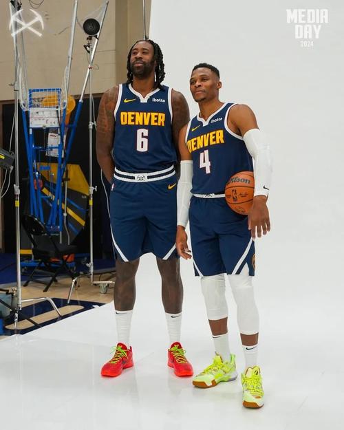 每体：巴尔韦德肌肉不适周三将接受检查，皇马右后卫捉襟见肘（每体：巴尔韦德肌肉不适将于周三接受检查，皇马右后卫位置告急）