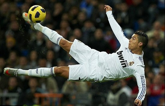 米体：罗马想冬窗租借齐尔克泽，若晋级欧冠会自动触发买断（米体：罗马冬窗寻租齐尔克泽，若晋级欧冠将自动触发买断条款）