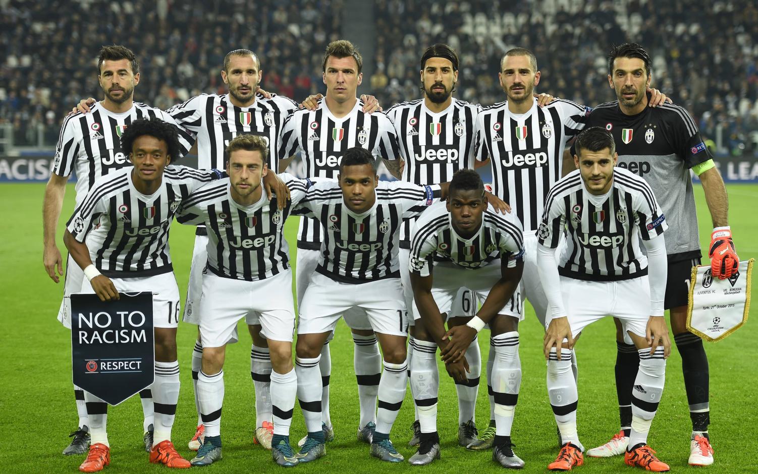 乔治娜分享晚宴照片：C罗与苹果公司CEO库克合影